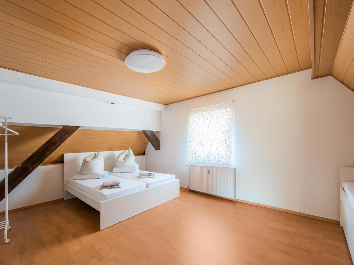 Modern Apartment in Herbolzheim with Extensive Kitchen Exterior foto